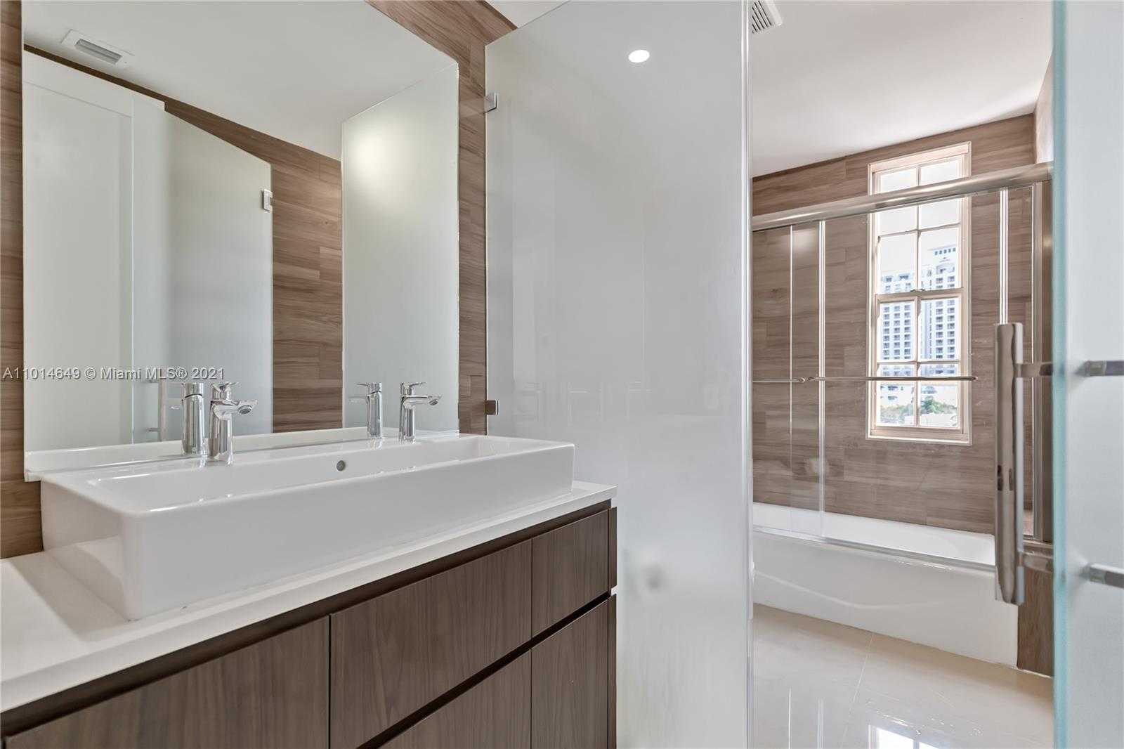 Small Image of 37 MAJORCA AVE #501, Coral Gables Number 18