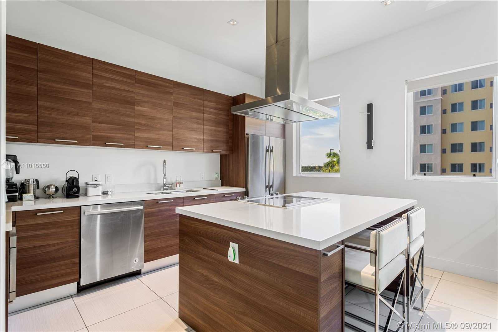 Small Image of 9187 NORTH WEST 33TH ST, Doral Number 5