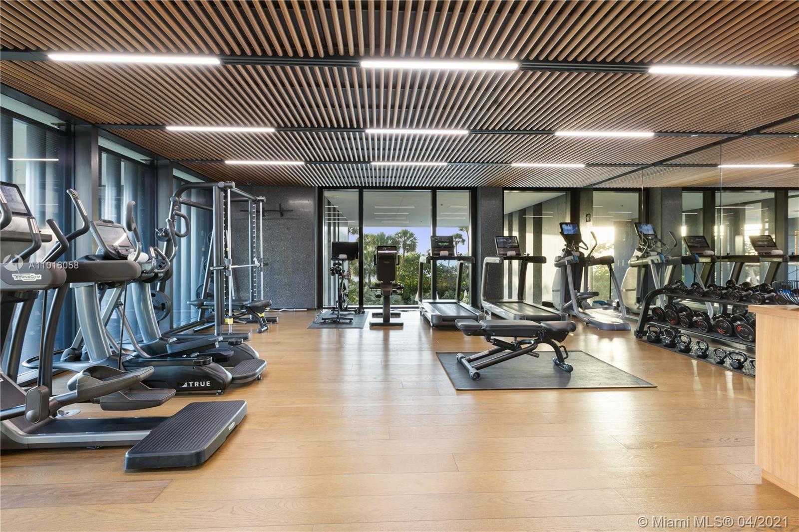 Small Image of 3315 COLLINS AVE #PH-A, Miami Beach Number 77