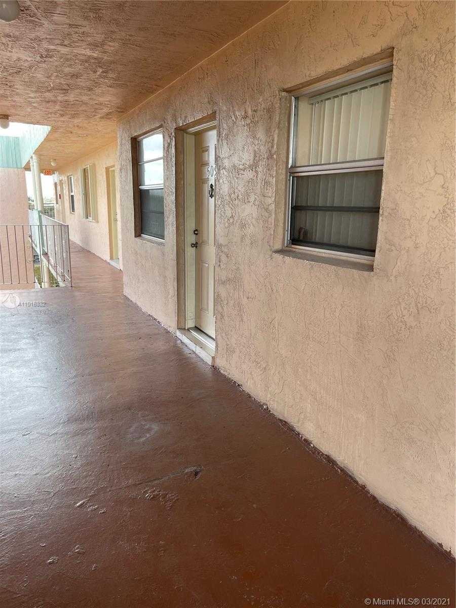 Small Image of 1655 WEST 44TH PL #509, Hialeah Number 10