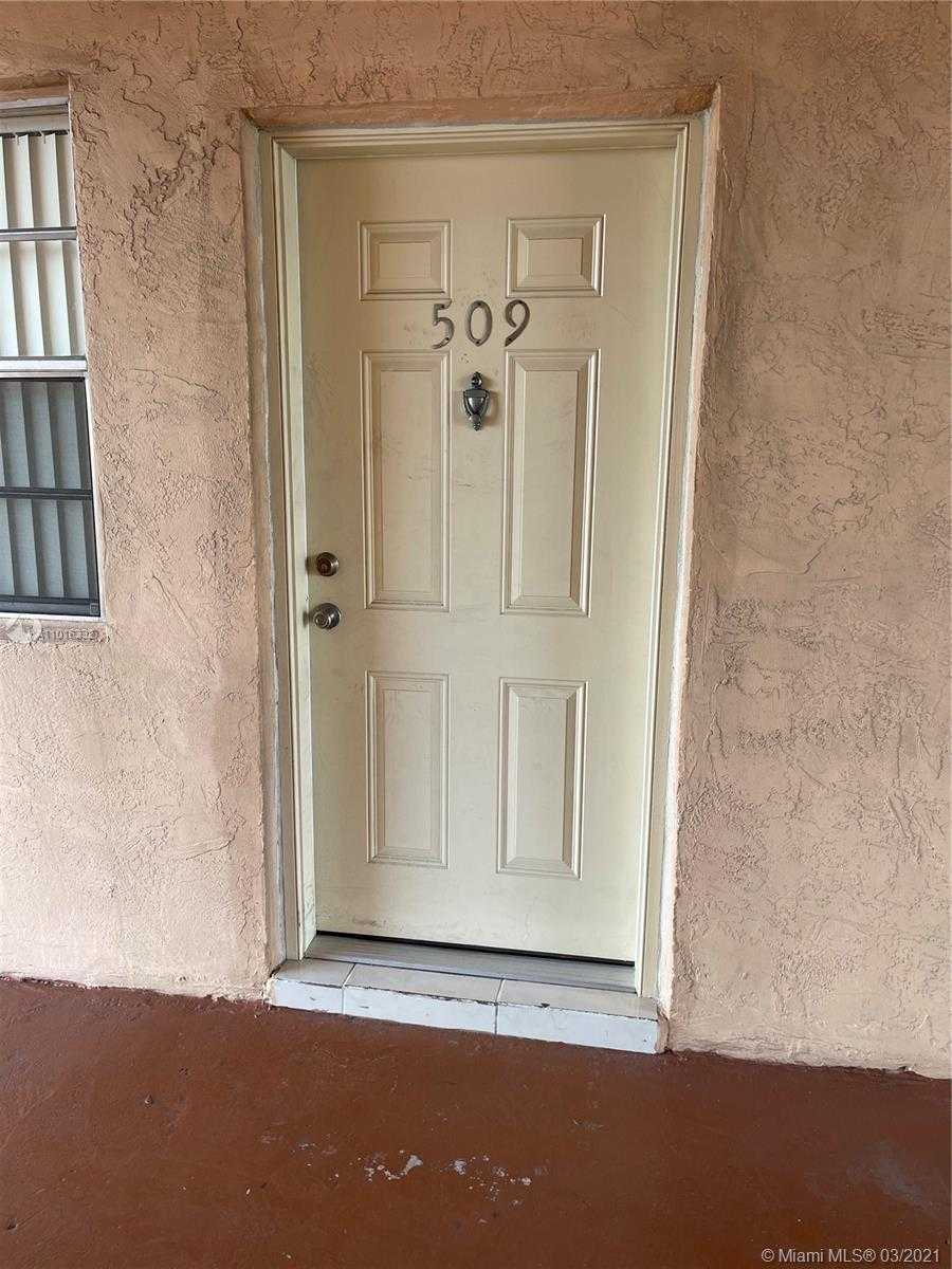 Small Image of 1655 WEST 44TH PL #509, Hialeah Number 11