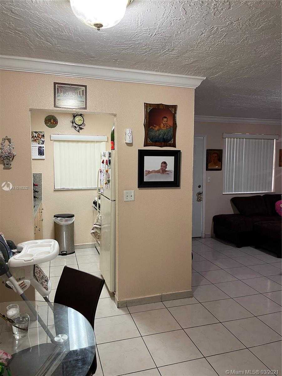 Small Image of 1655 WEST 44TH PL #509, Hialeah Number 13