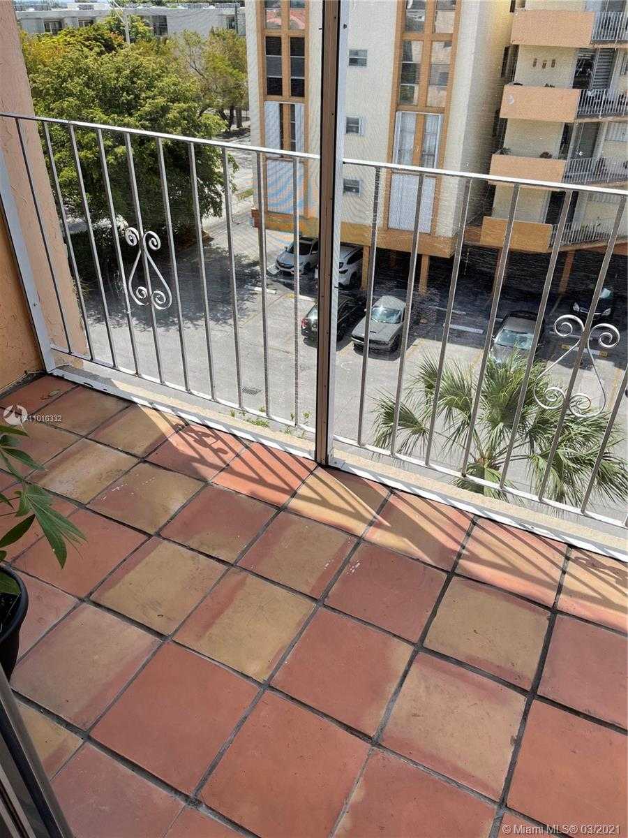 Small Image of 1655 WEST 44TH PL #509, Hialeah Number 18
