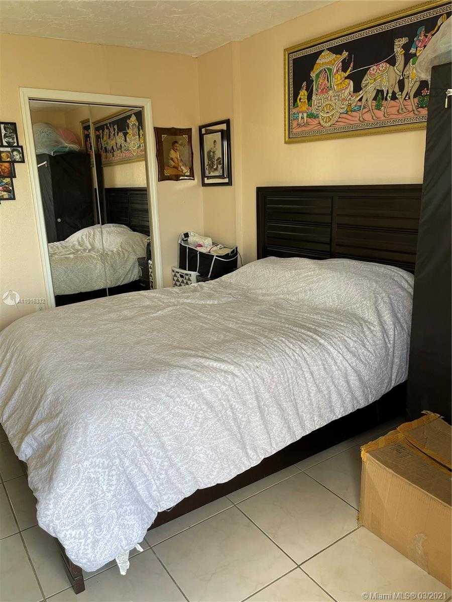 Small Image of 1655 WEST 44TH PL #509, Hialeah Number 19