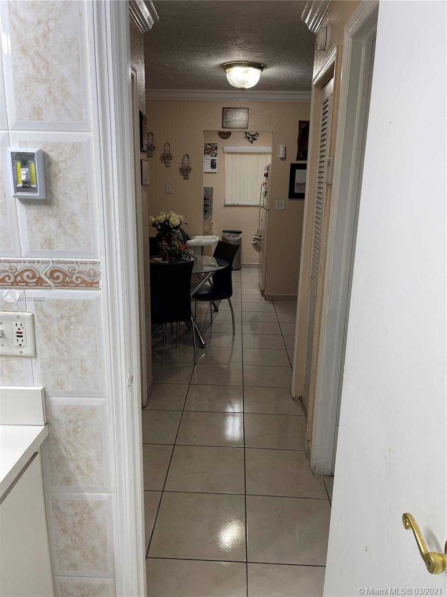 Small Image of 1655 WEST 44TH PL #509, Hialeah Number 26