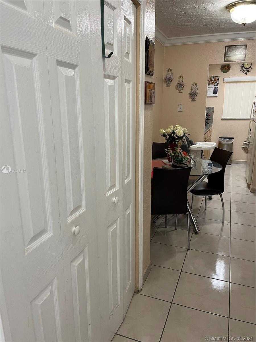 Small Image of 1655 WEST 44TH PL #509, Hialeah Number 29