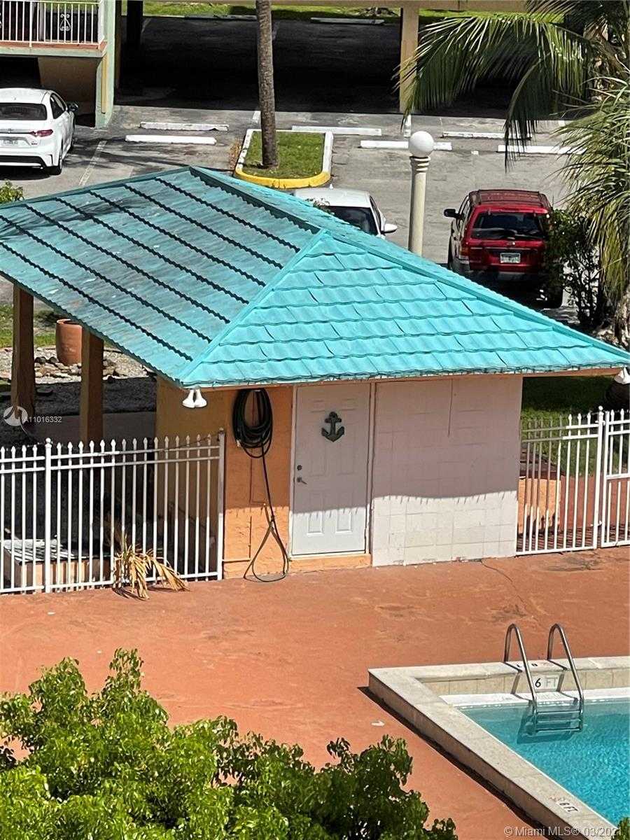 Small Image of 1655 WEST 44TH PL #509, Hialeah Number 35