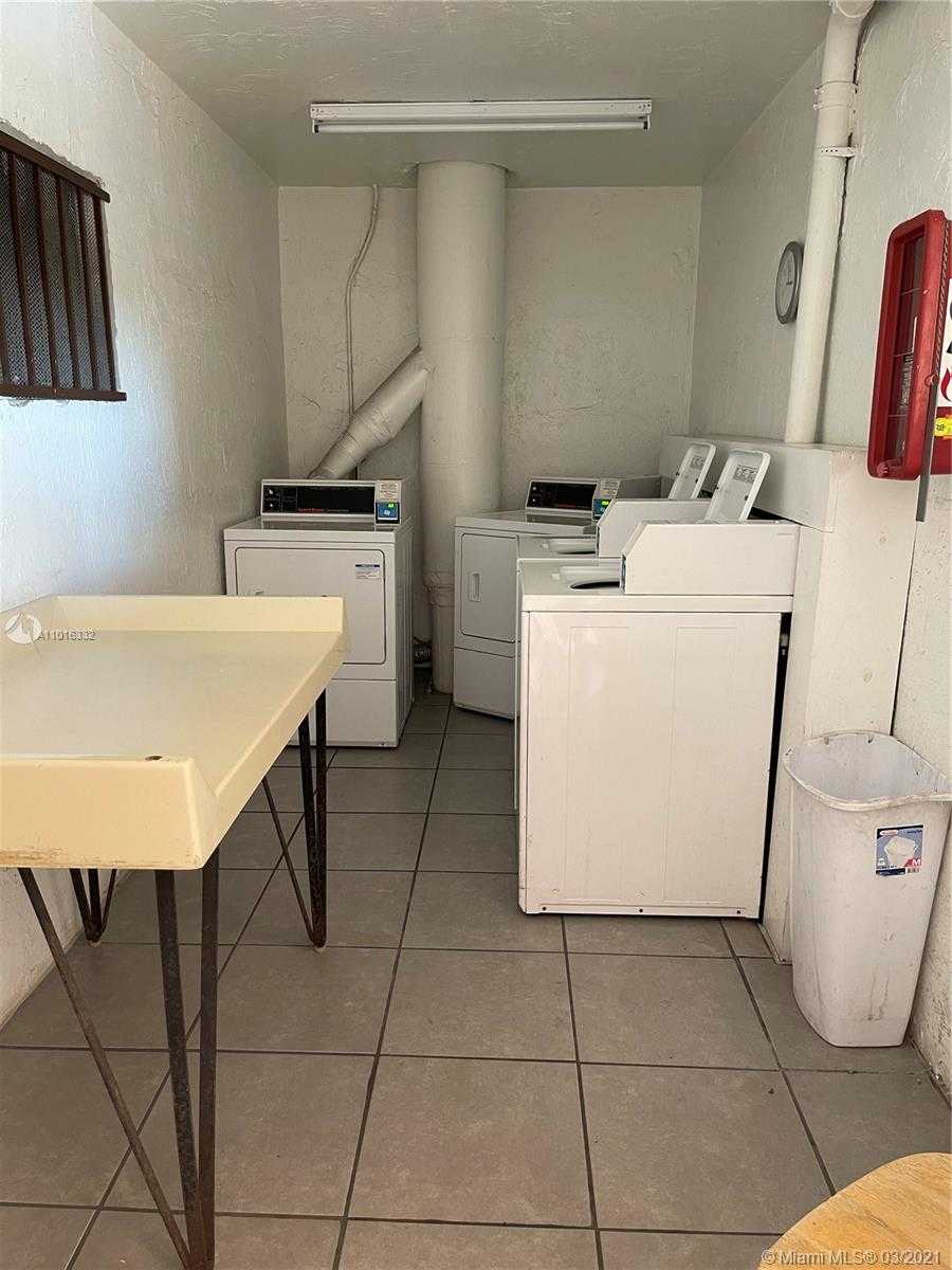 Small Image of 1655 WEST 44TH PL #509, Hialeah Number 41