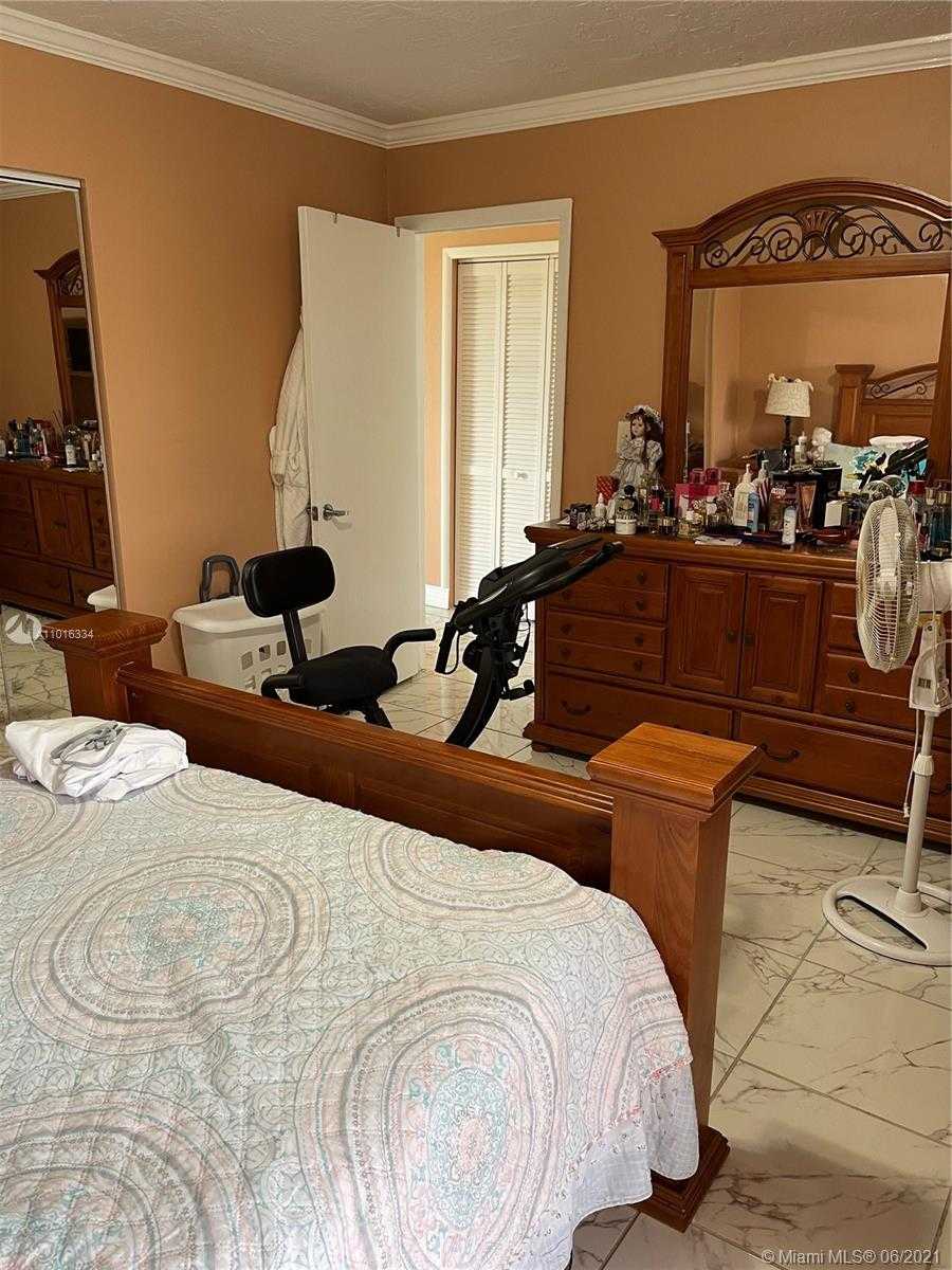Small Image of 1655 WEST 44TH PL #516, Hialeah Number 16