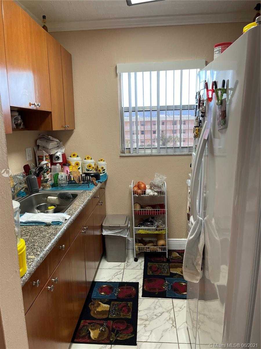 Small Image of 1655 WEST 44TH PL #516, Hialeah Number 20