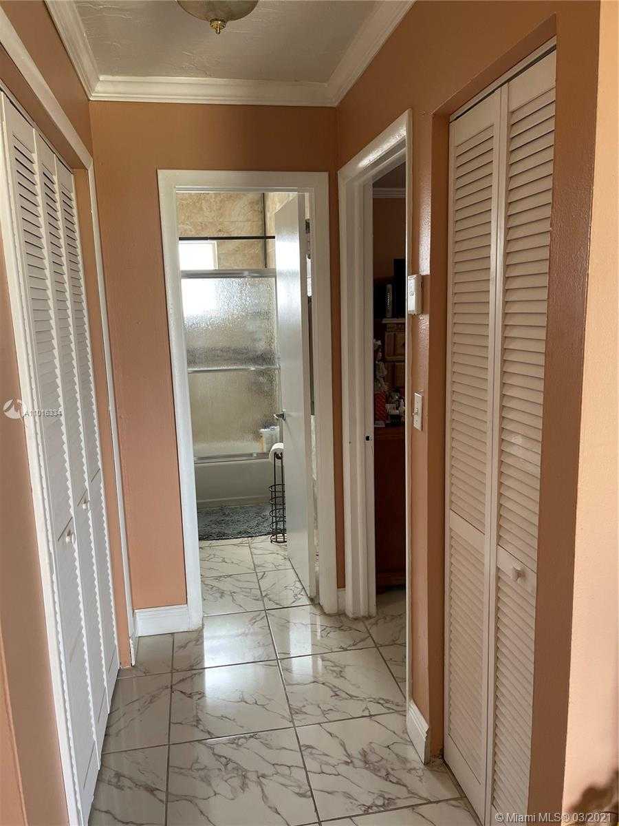 Small Image of 1655 WEST 44TH PL #516, Hialeah Number 21