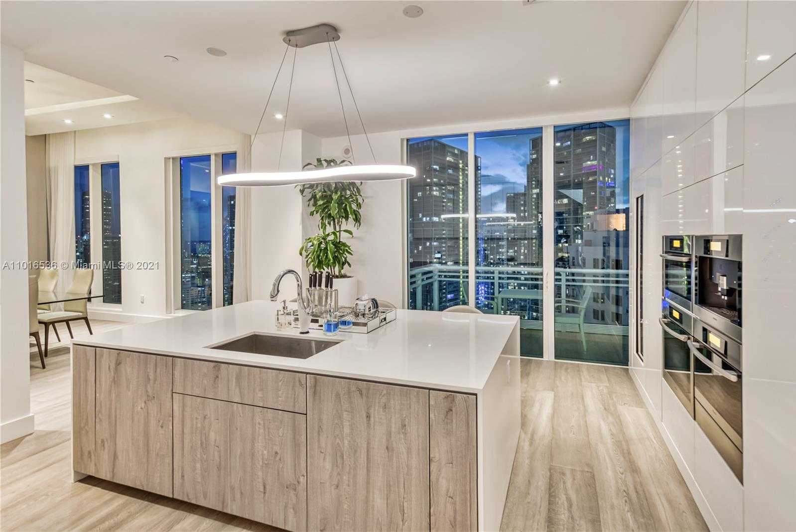 Small Image of 900 BRICKELL KEY BLVD #PH4, Miami Number 22