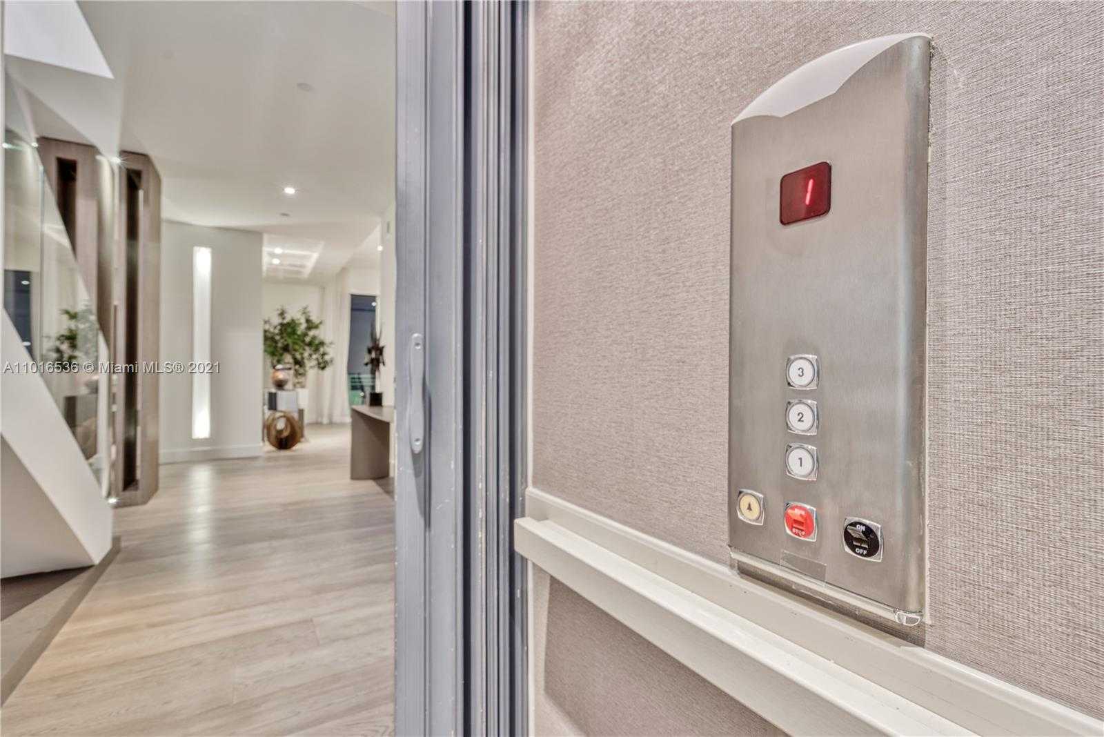 Small Image of 900 BRICKELL KEY BLVD #PH4, Miami Number 30