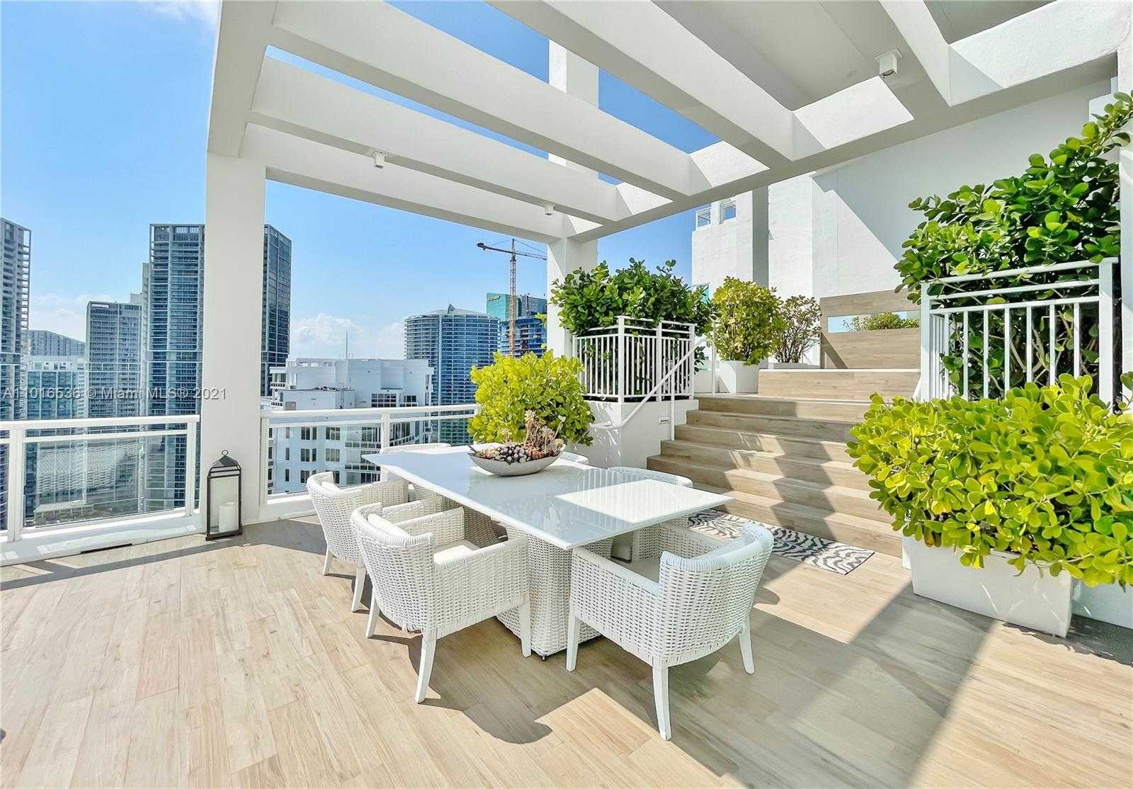 Small Image of 900 BRICKELL KEY BLVD #PH4, Miami Number 37
