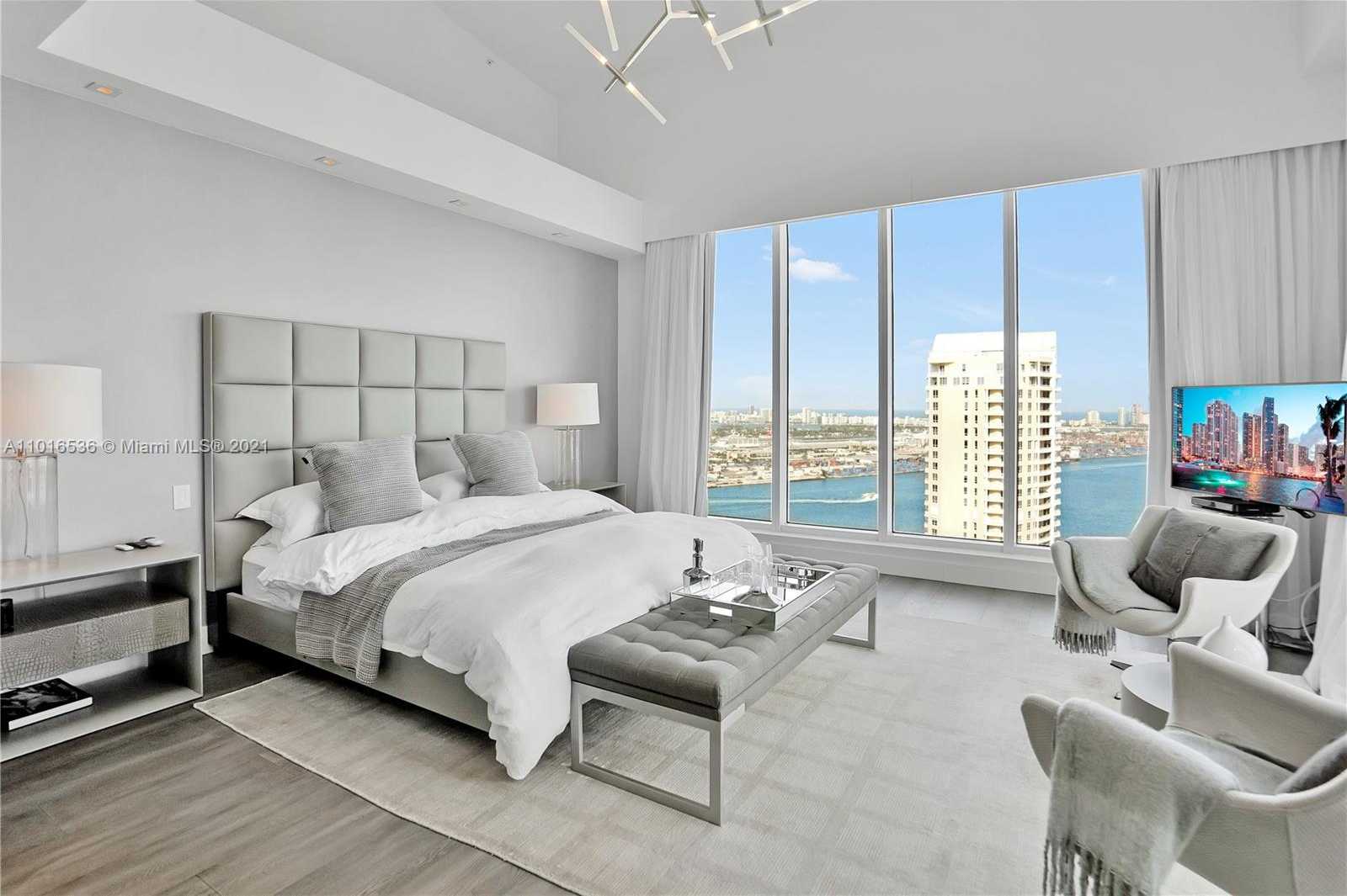 Small Image of 900 BRICKELL KEY BLVD #PH4, Miami Number 61