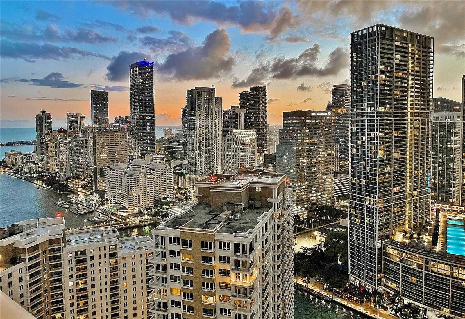 Small Image of 900 BRICKELL KEY BLVD #PH4, Miami Number 73