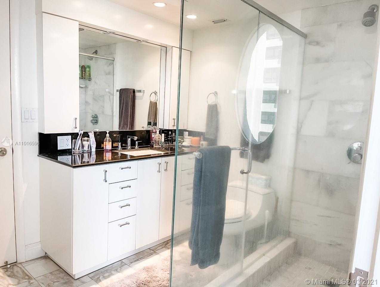 Small Image of 10155 Collins Ave, Bal Harbour, FL 33154, USA Number 23