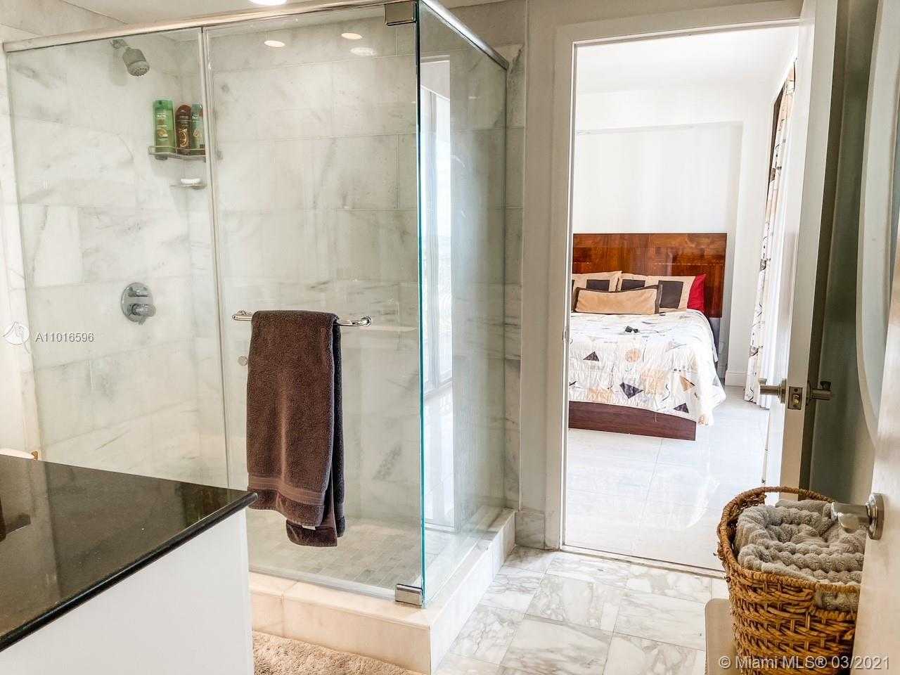 Small Image of 10155 Collins Ave, Bal Harbour, FL 33154, USA Number 24