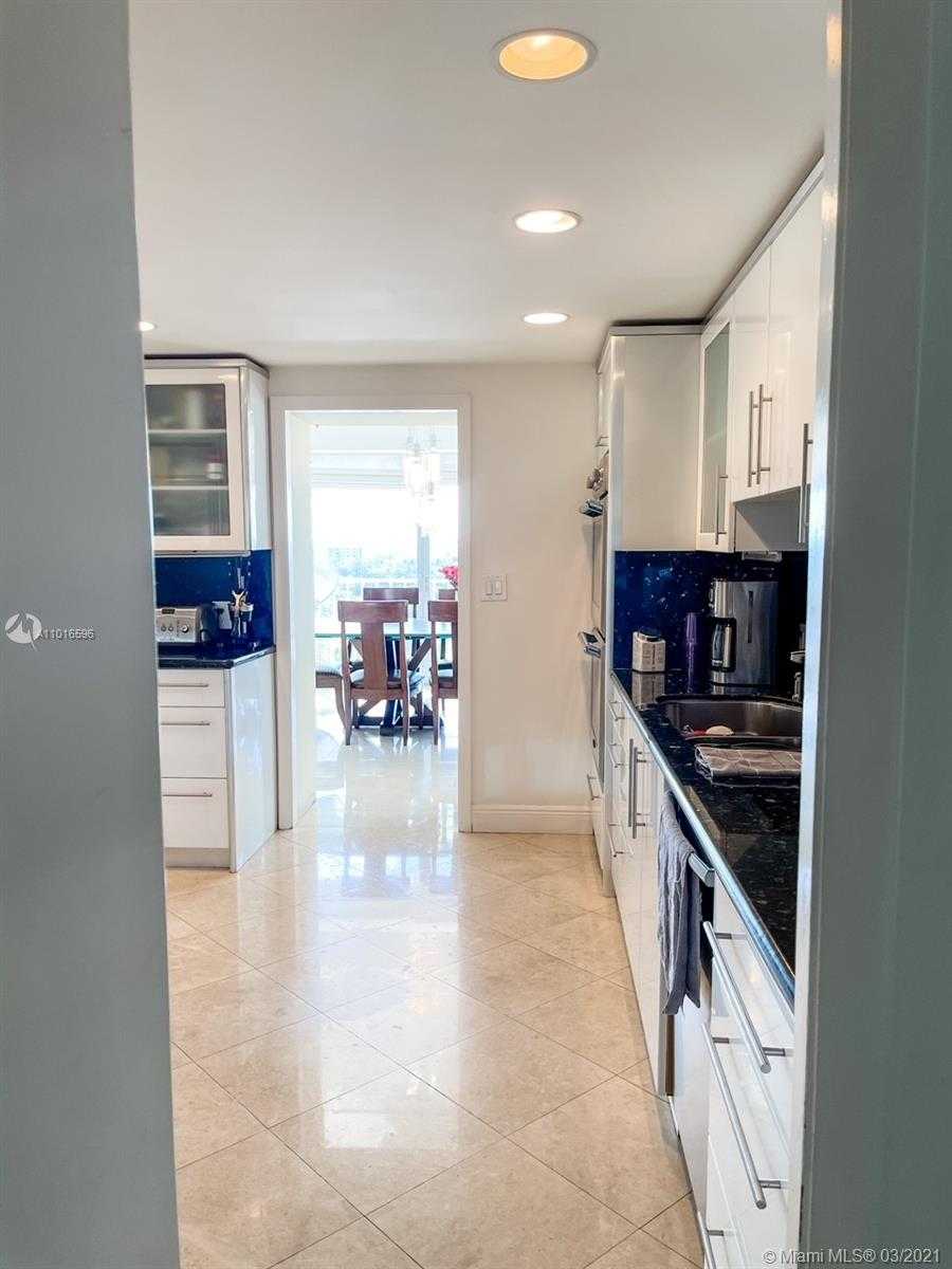 Small Image of 10155 Collins Ave, Bal Harbour, FL 33154, USA Number 4