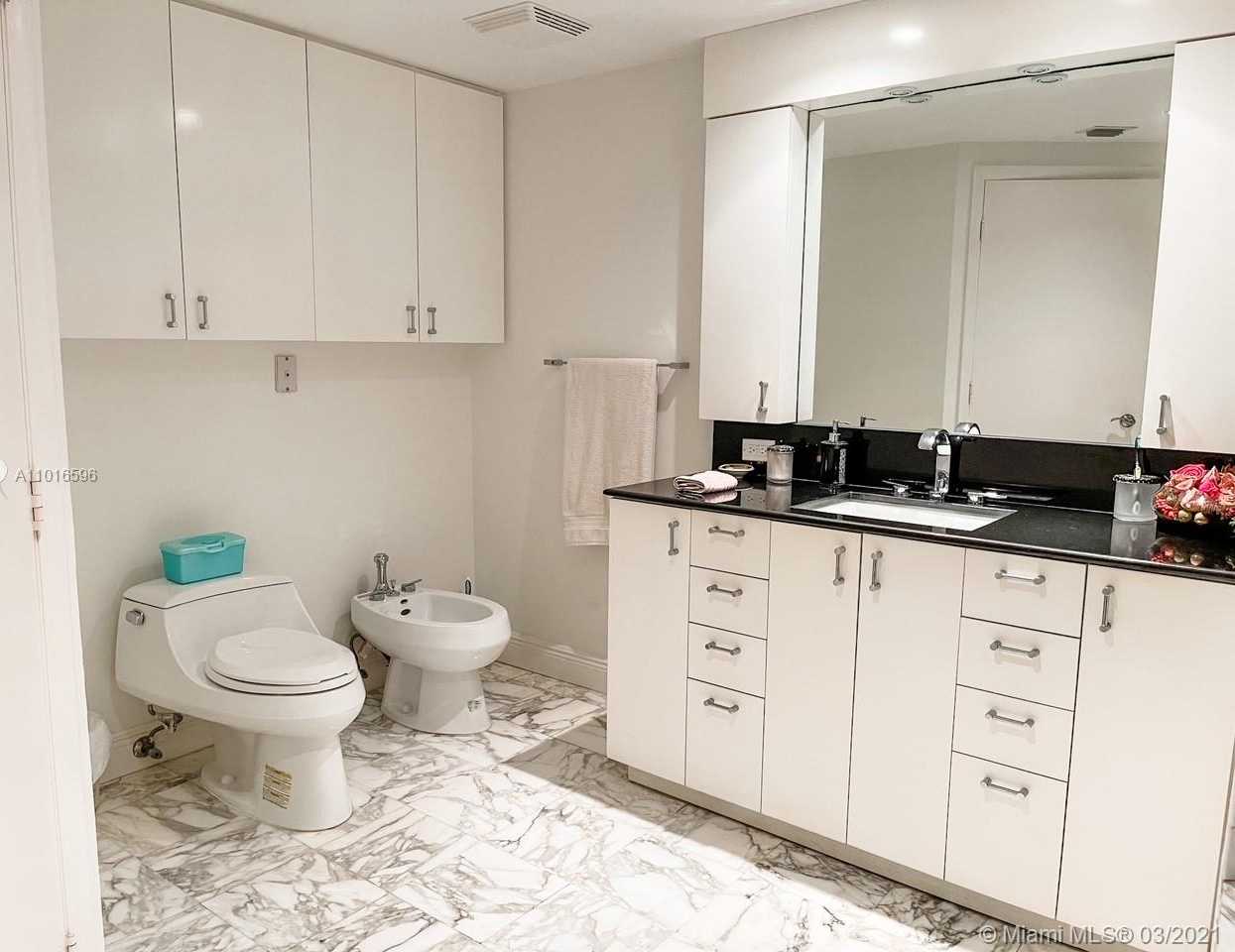Small Image of 10155 Collins Ave, Bal Harbour, FL 33154, USA Number 42