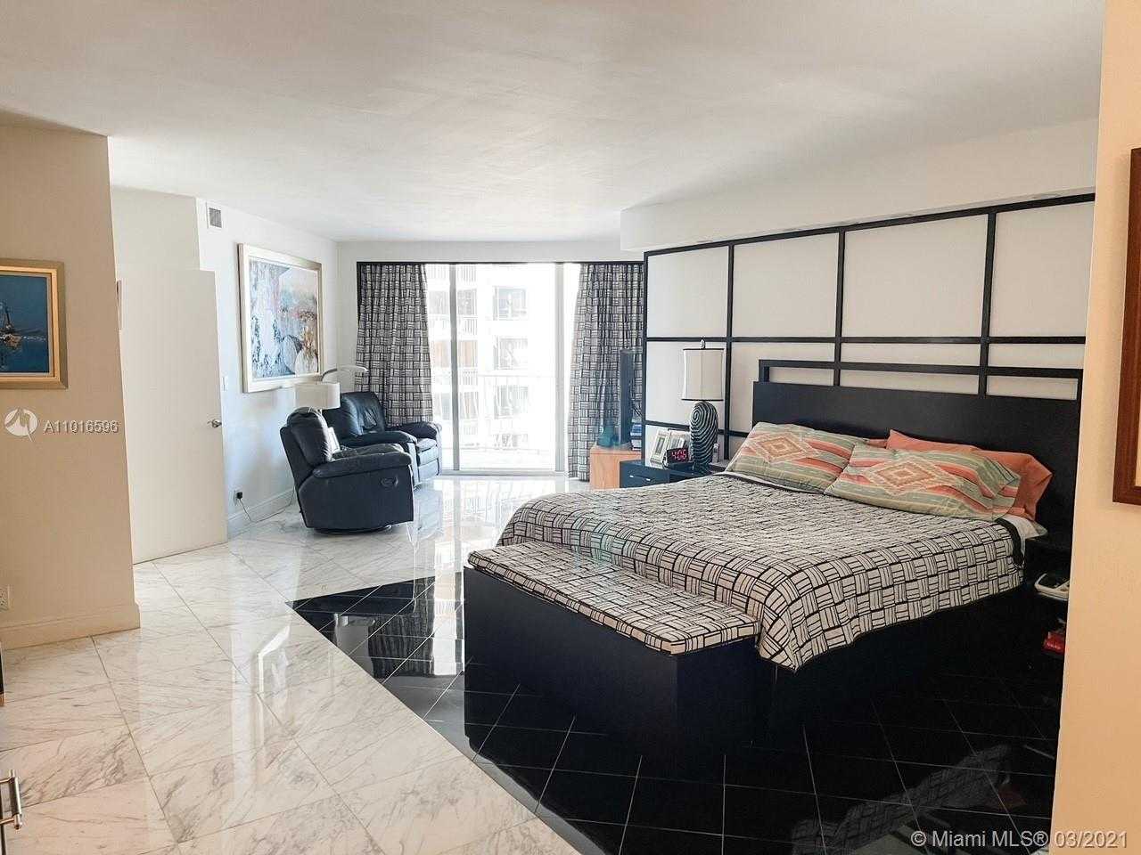 Small Image of 10155 Collins Ave, Bal Harbour, FL 33154, USA Number 44