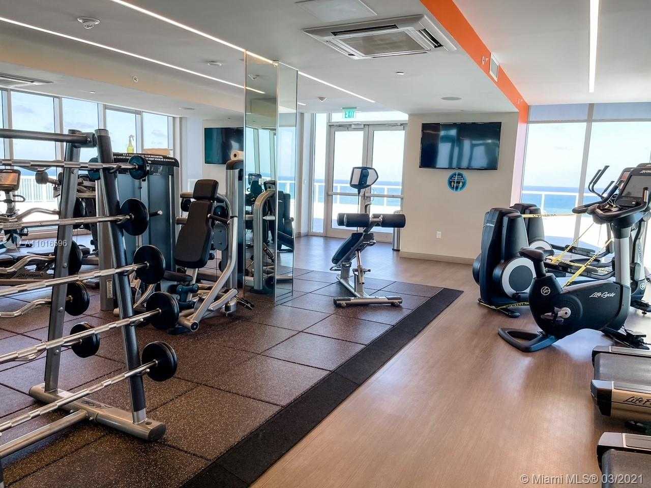 Small Image of 10155 Collins Ave, Bal Harbour, FL 33154, USA Number 50
