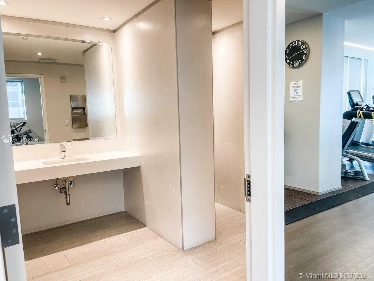 Small Image of 10155 Collins Ave, Bal Harbour, FL 33154, USA Number 53