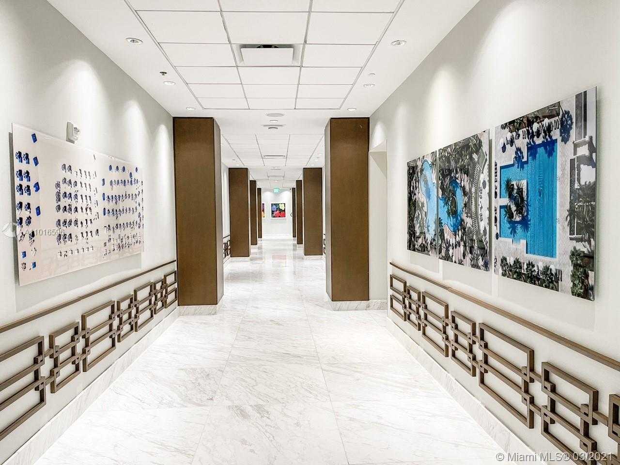 Small Image of 10155 Collins Ave, Bal Harbour, FL 33154, USA Number 57
