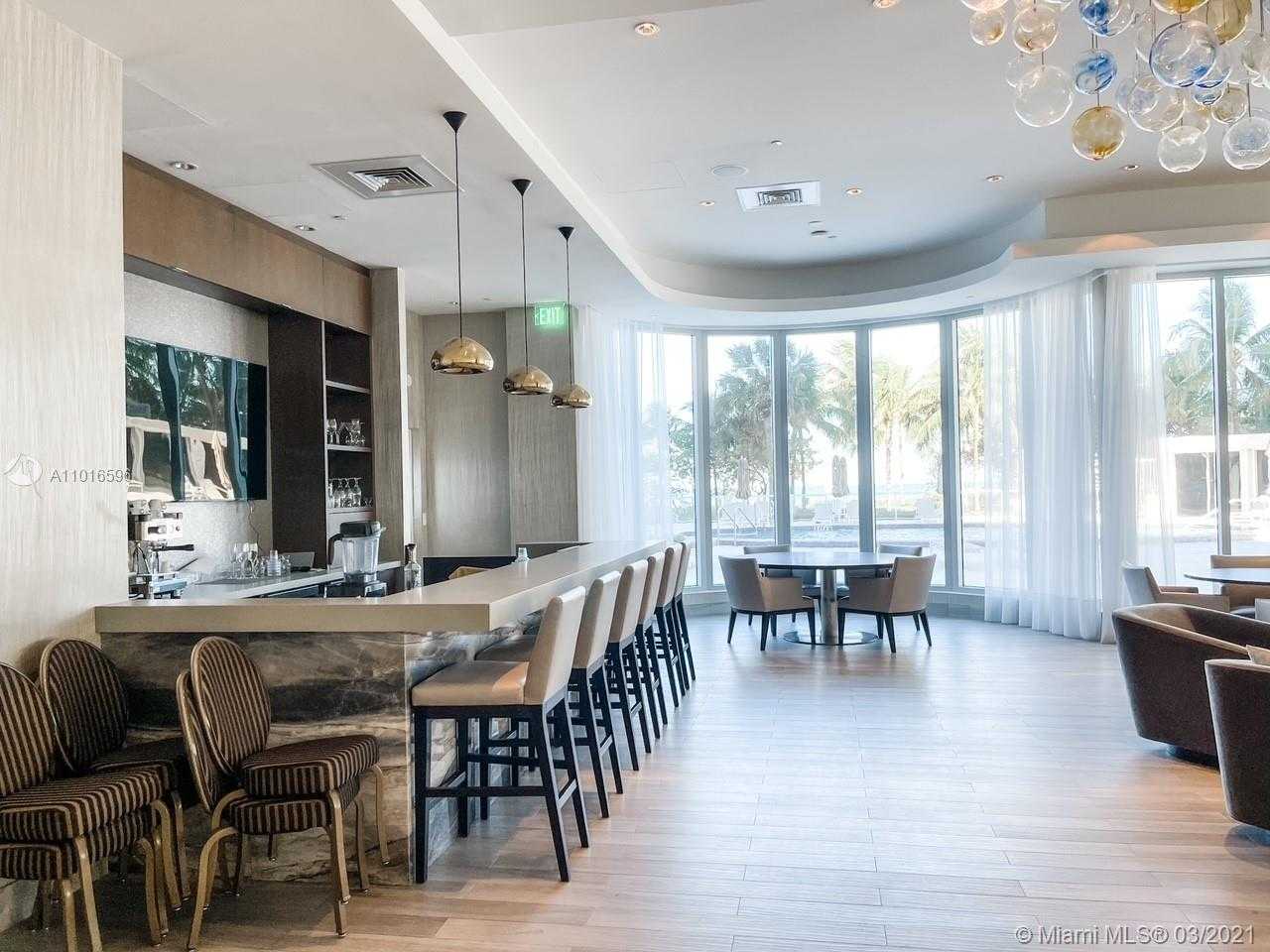 Small Image of 10155 Collins Ave, Bal Harbour, FL 33154, USA Number 63