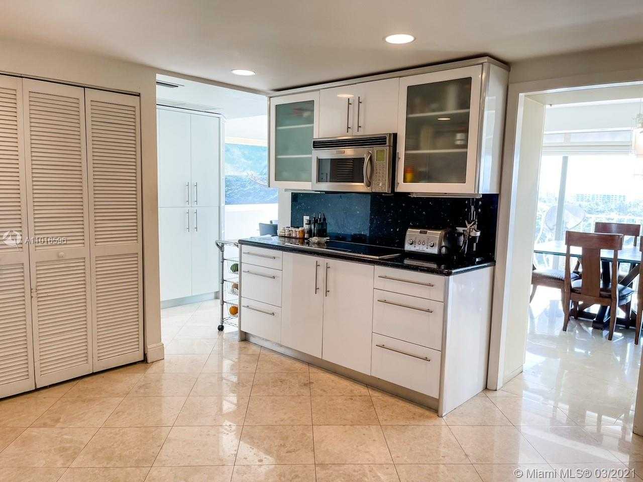 Small Image of 10155 Collins Ave, Bal Harbour, FL 33154, USA Number 7