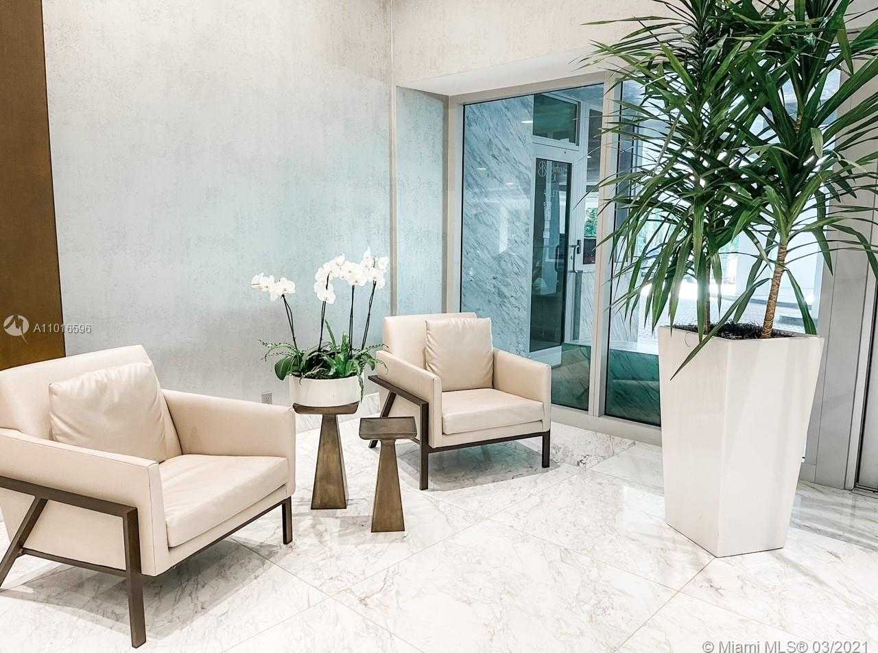 Small Image of 10155 Collins Ave, Bal Harbour, FL 33154, USA Number 83