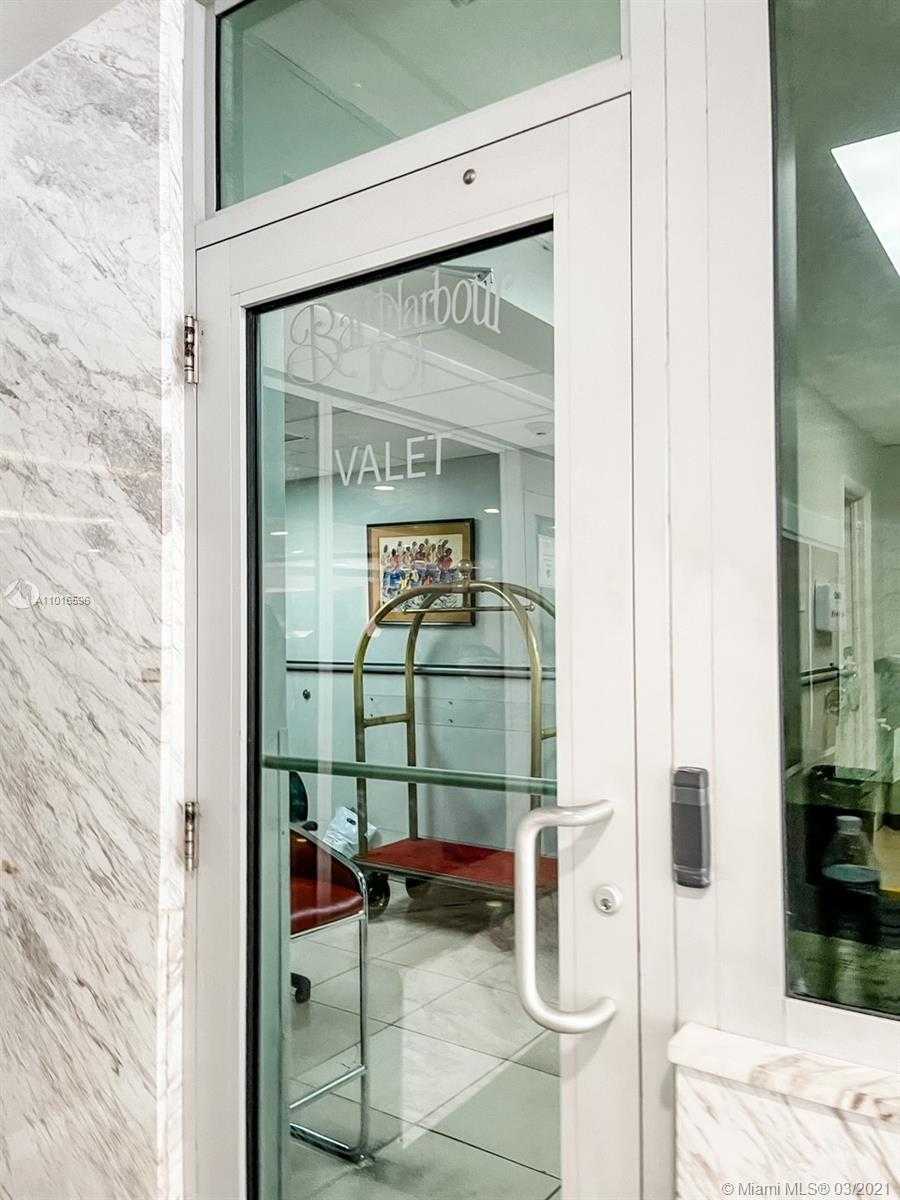 Small Image of 10155 Collins Ave, Bal Harbour, FL 33154, USA Number 95