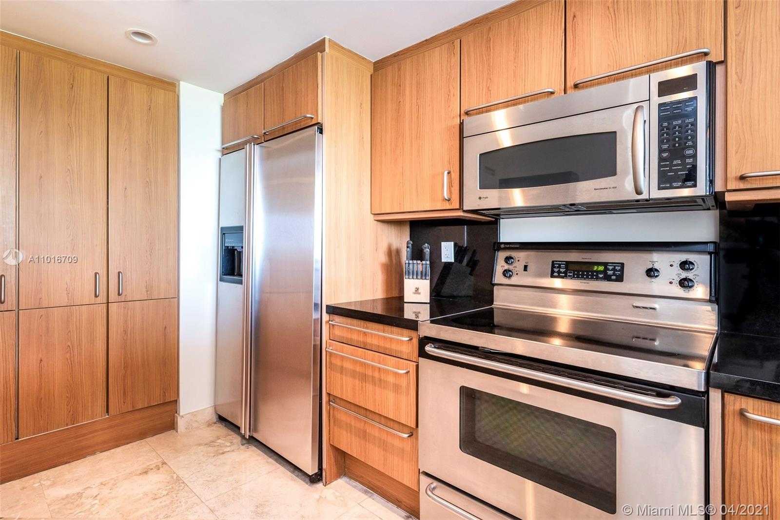 Small Image of 200 OCEAN DR #5B, Miami Beach Number 12
