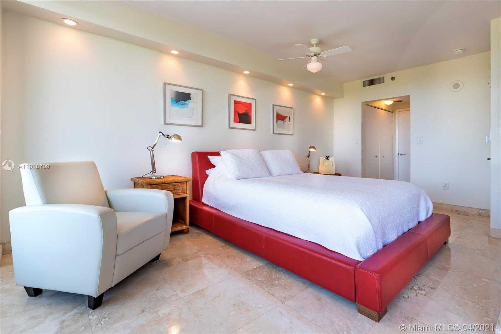 Small Image of 200 OCEAN DR #5B, Miami Beach Number 14