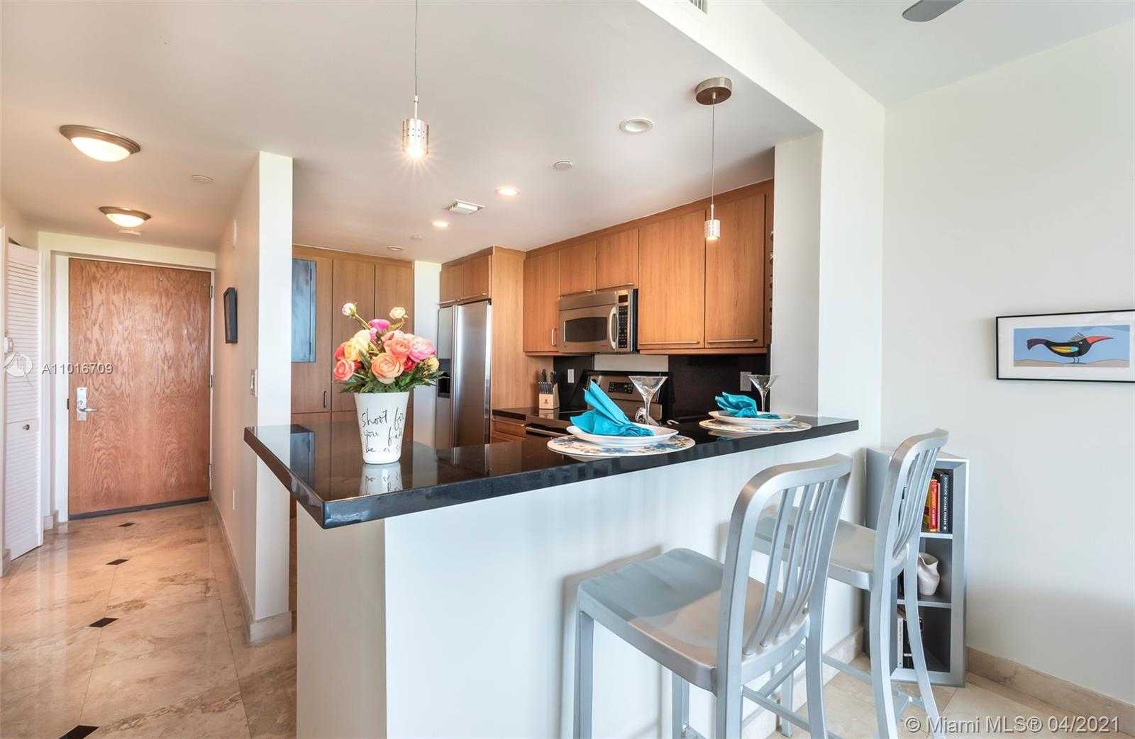 Small Image of 200 OCEAN DR #5B, Miami Beach Number 8