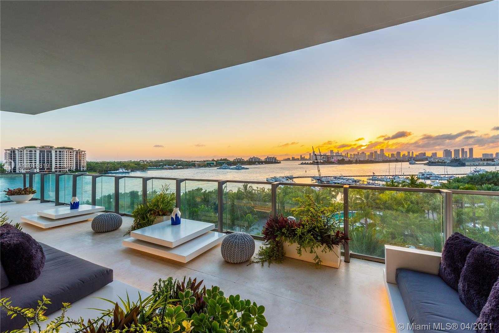 Small Image of 800 SOUTH POINTE DR #604, Miami Beach Number 11