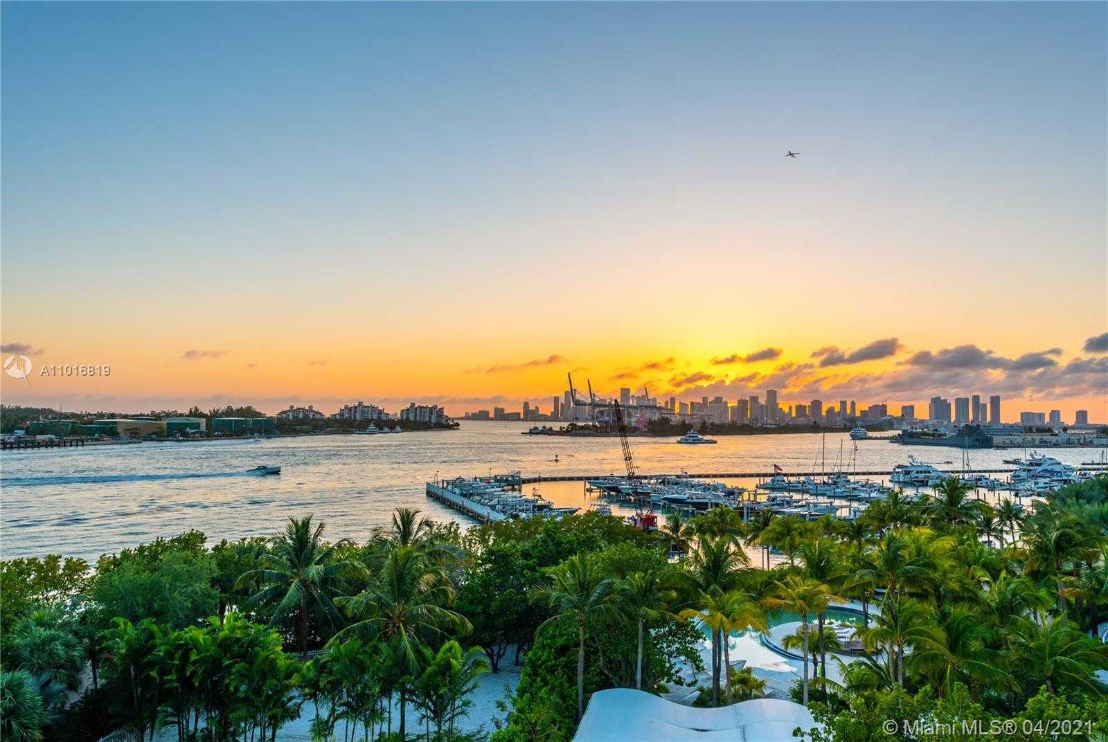 Small Image of 800 SOUTH POINTE DR #604, Miami Beach Number 12