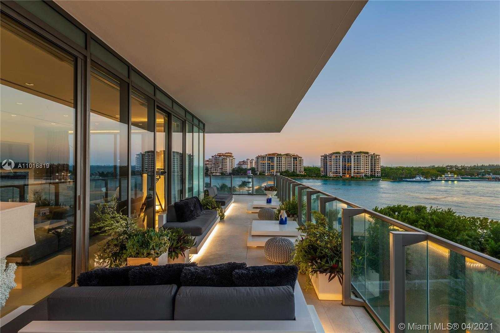 Small Image of 800 SOUTH POINTE DR #604, Miami Beach Number 13