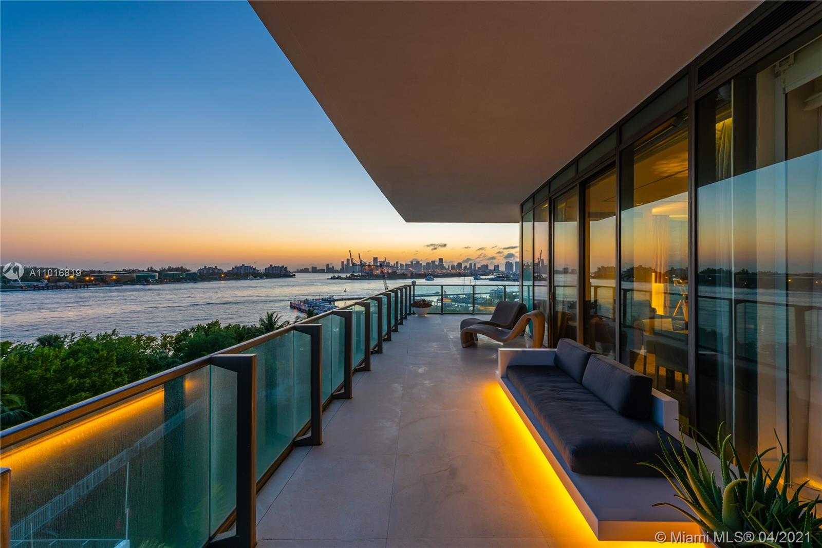 Small Image of 800 SOUTH POINTE DR #604, Miami Beach Number 4