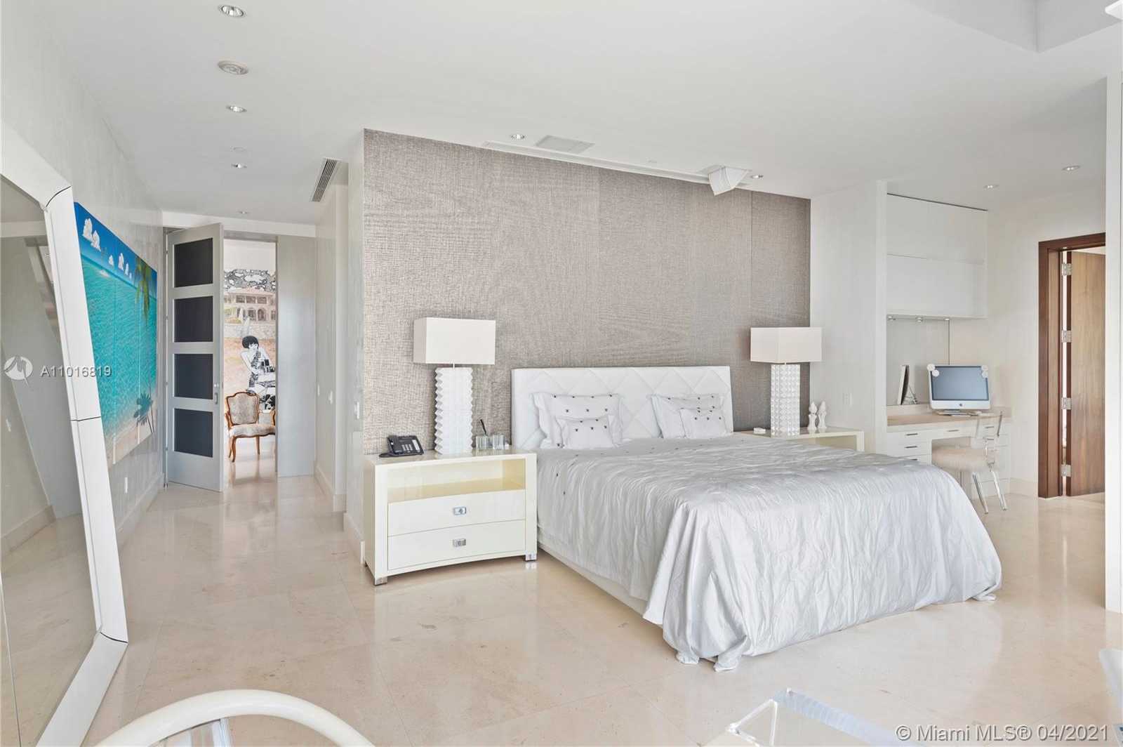 Small Image of 800 SOUTH POINTE DR #604, Miami Beach Number 43