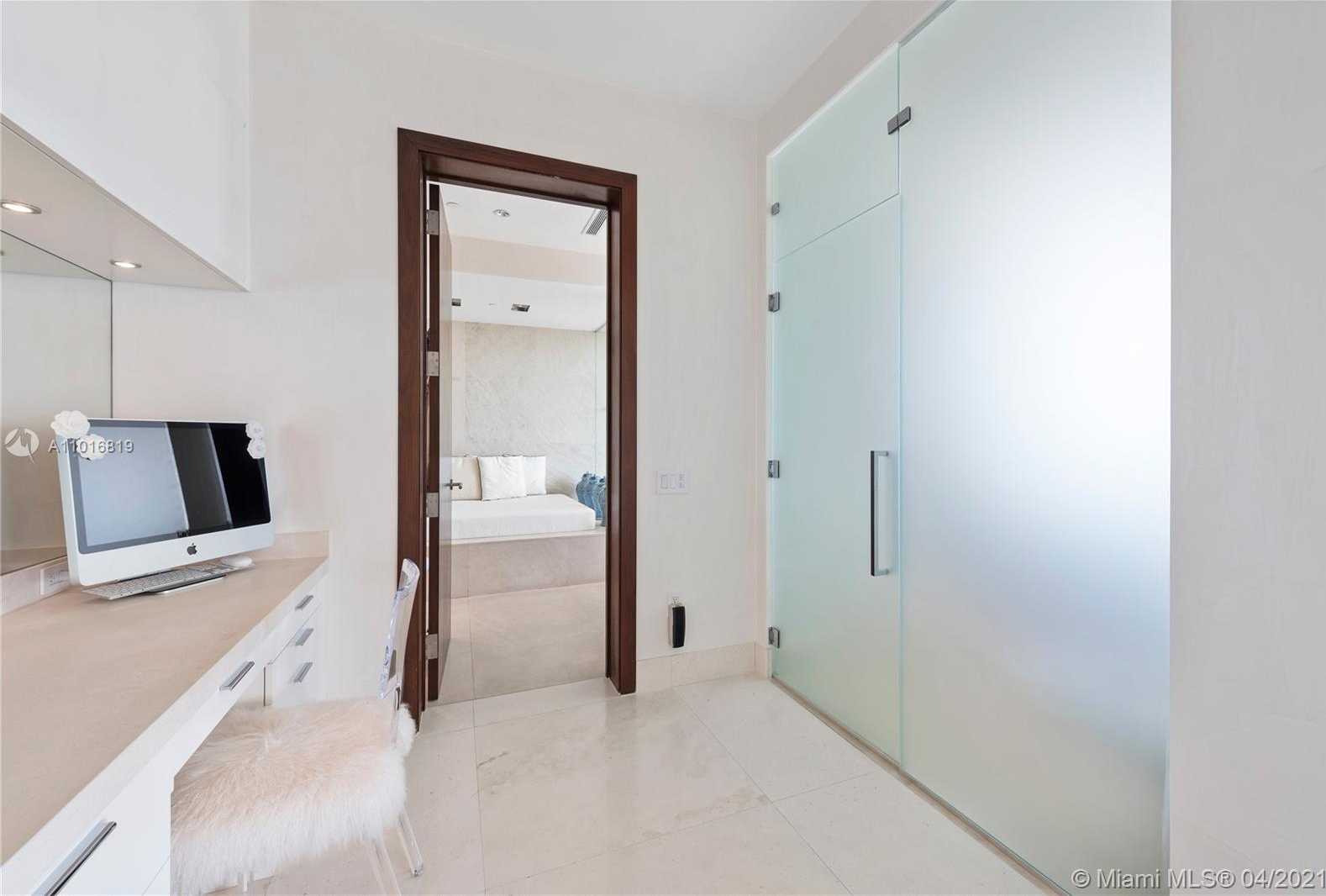 Small Image of 800 SOUTH POINTE DR #604, Miami Beach Number 45