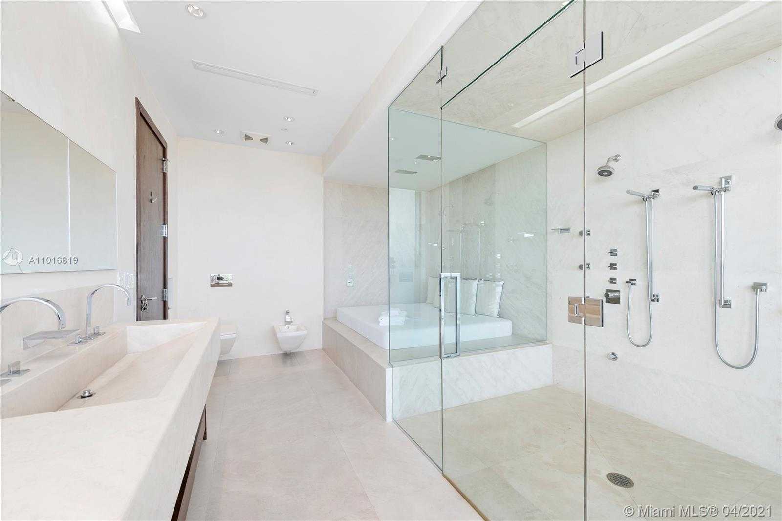 Small Image of 800 SOUTH POINTE DR #604, Miami Beach Number 47