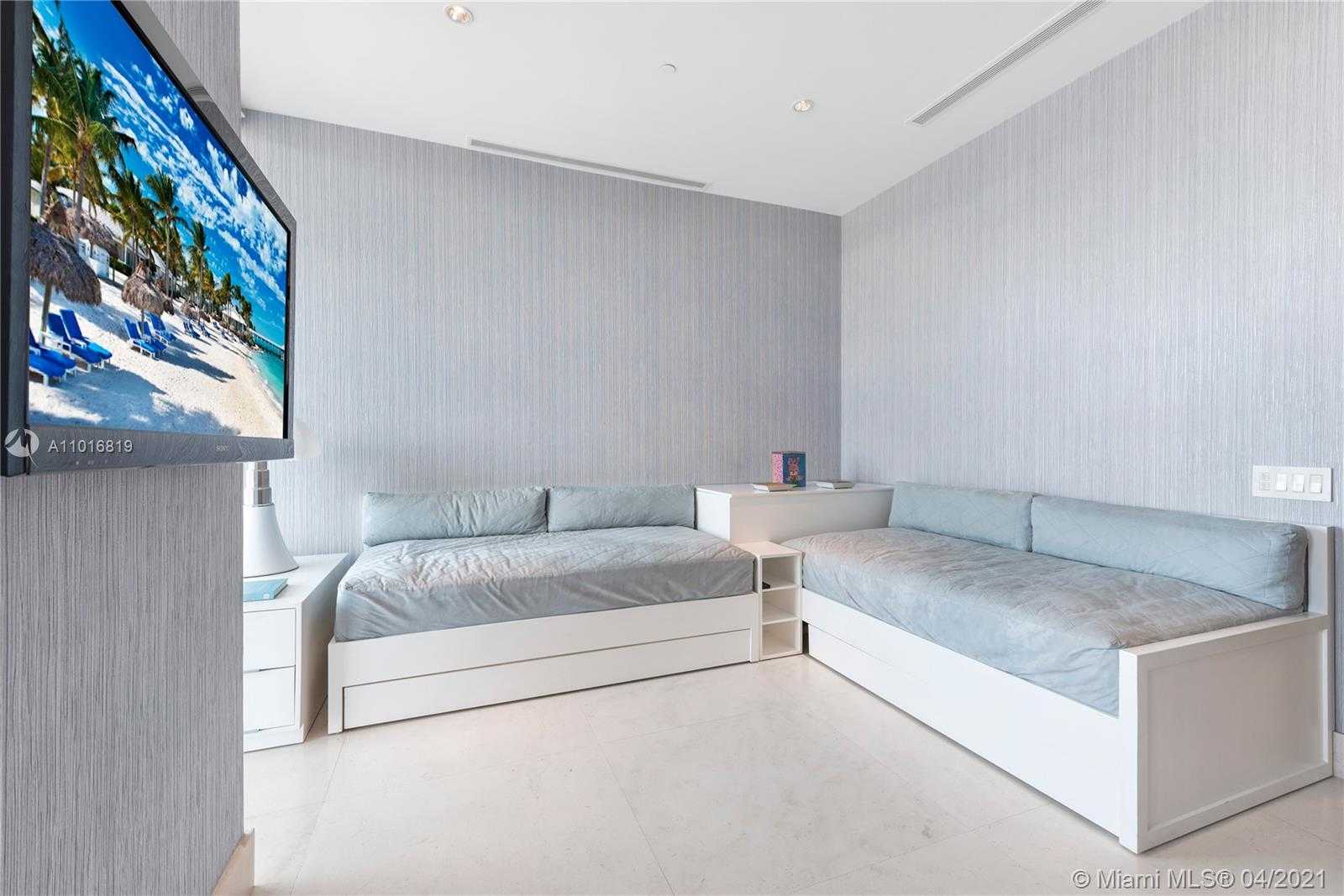 Small Image of 800 SOUTH POINTE DR #604, Miami Beach Number 55