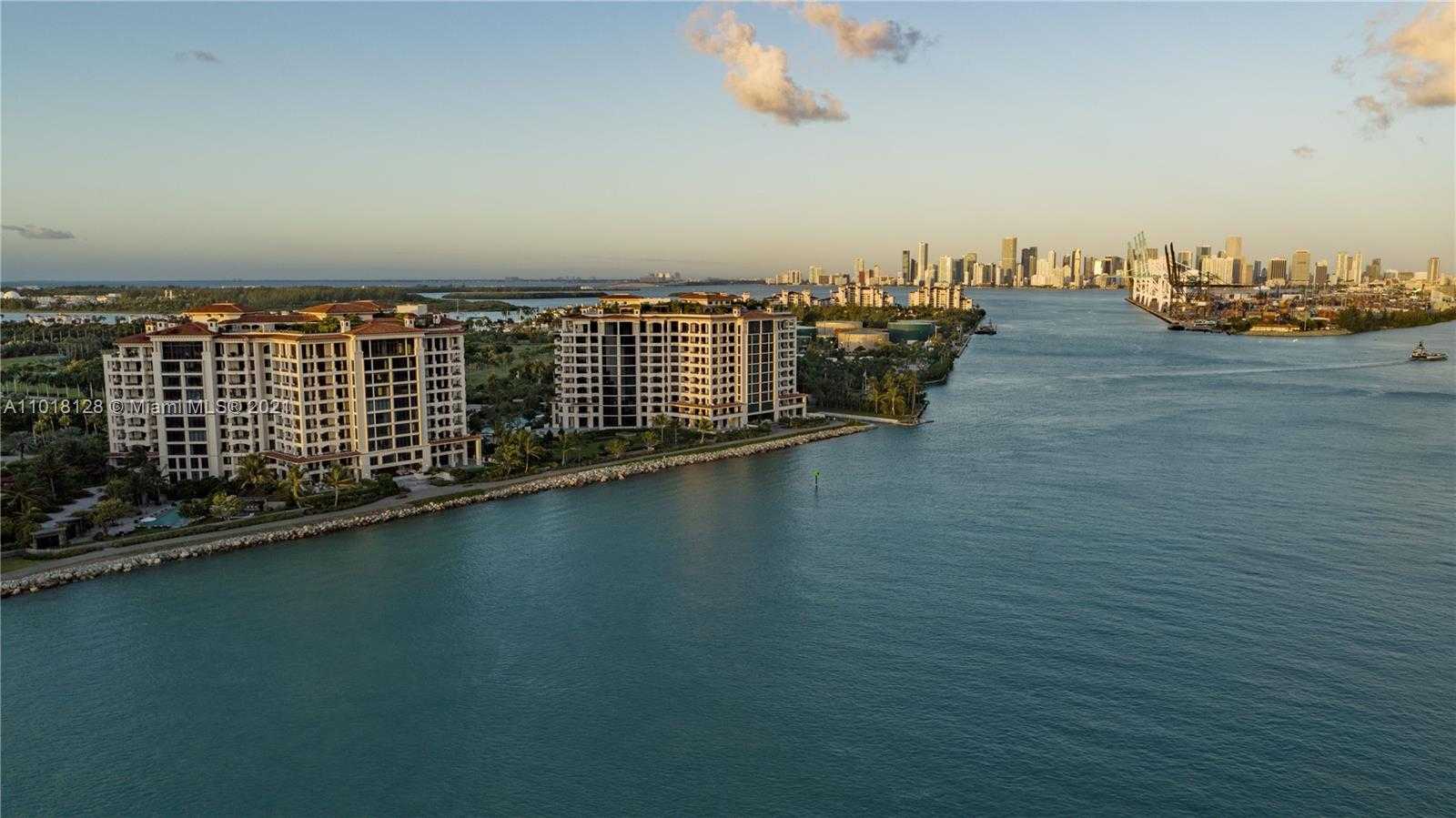 Small Image of 6800 FISHER ISLAND #6802 PH-2, Miami Beach Number 42