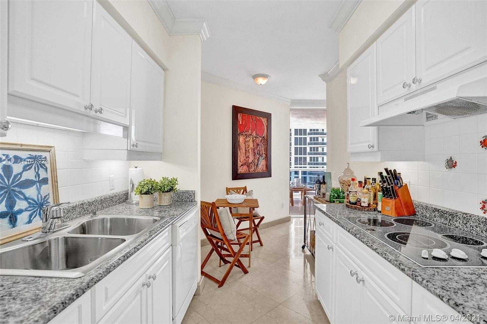 Small Image of 4779 COLLINS AVE #2104, Miami Beach Number 30