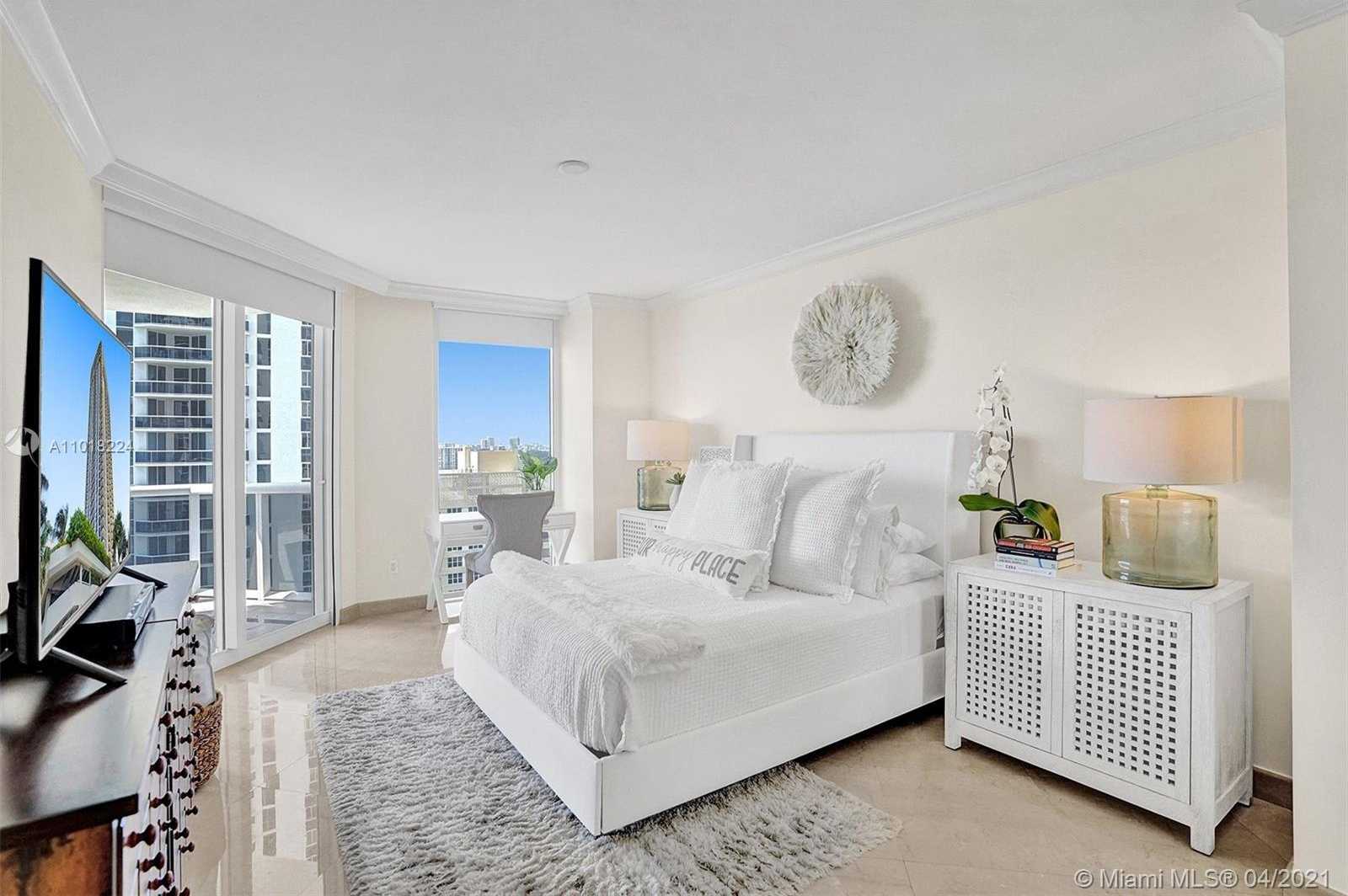 Small Image of 4779 COLLINS AVE #2104, Miami Beach Number 40