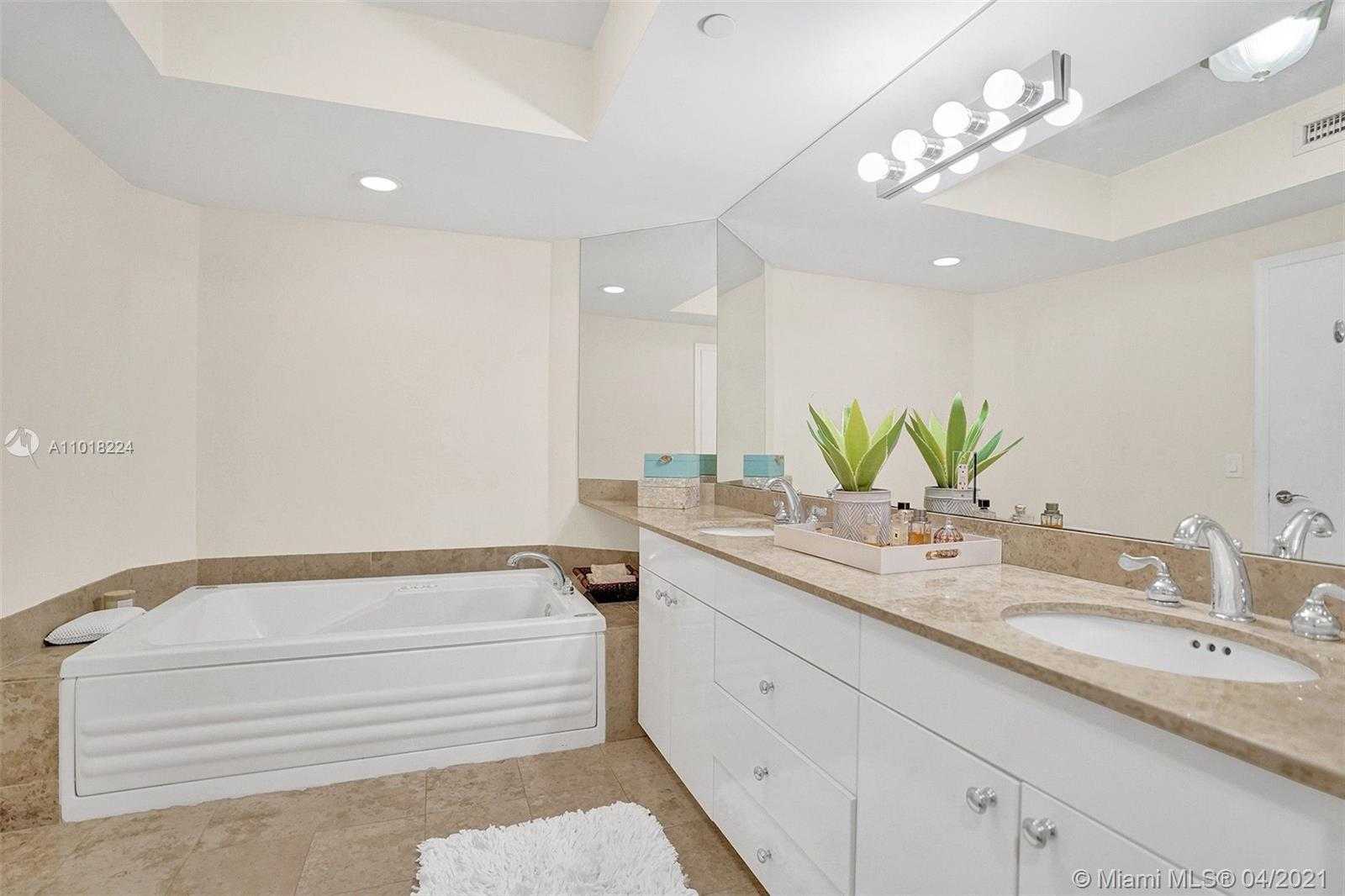 Small Image of 4779 COLLINS AVE #2104, Miami Beach Number 43