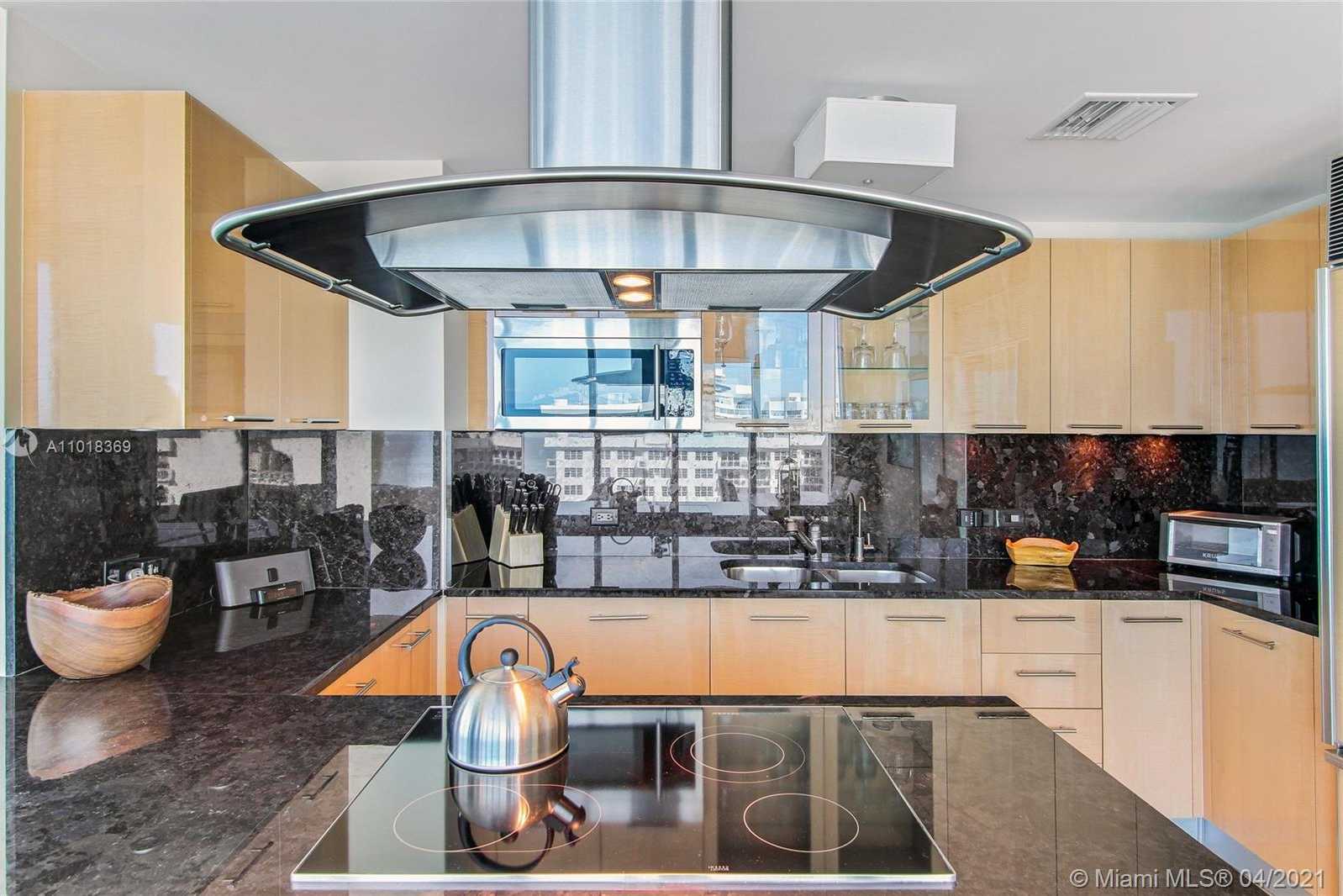 Small Image of 6899 COLLINS AVE #1405, Miami Beach Number 5