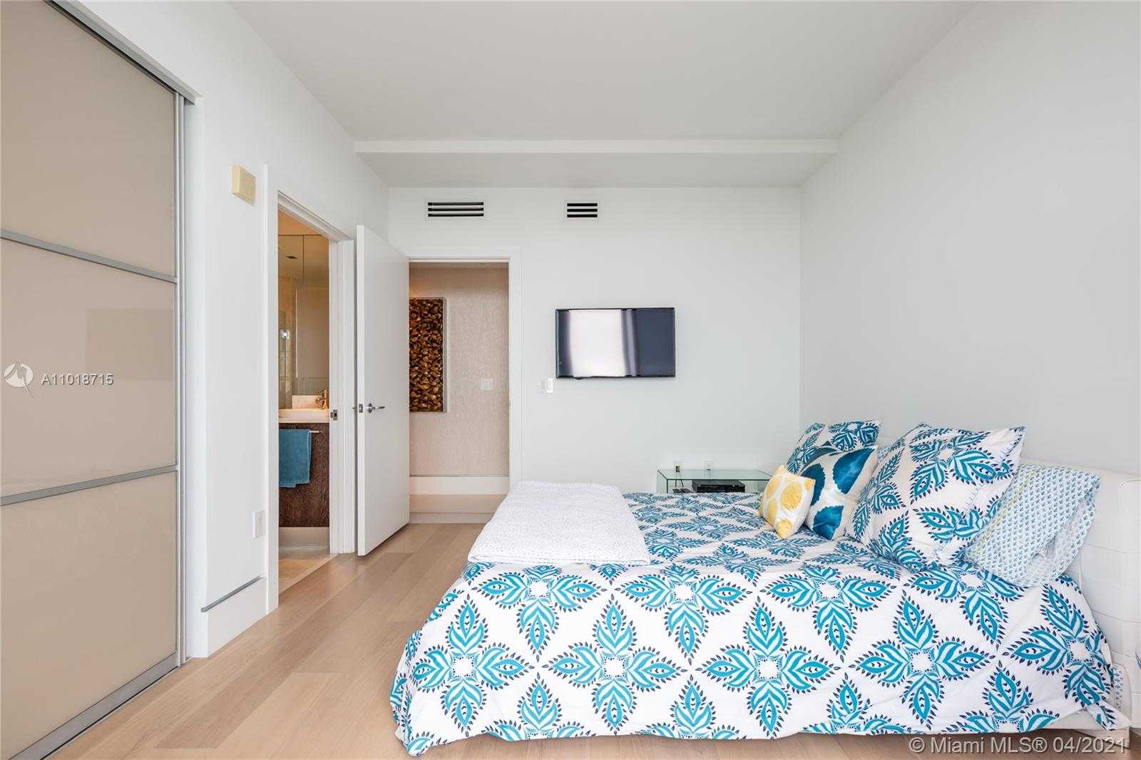 Small Image of 17121 COLLINS AVE #4208, Sunny Isles Beach Number 21