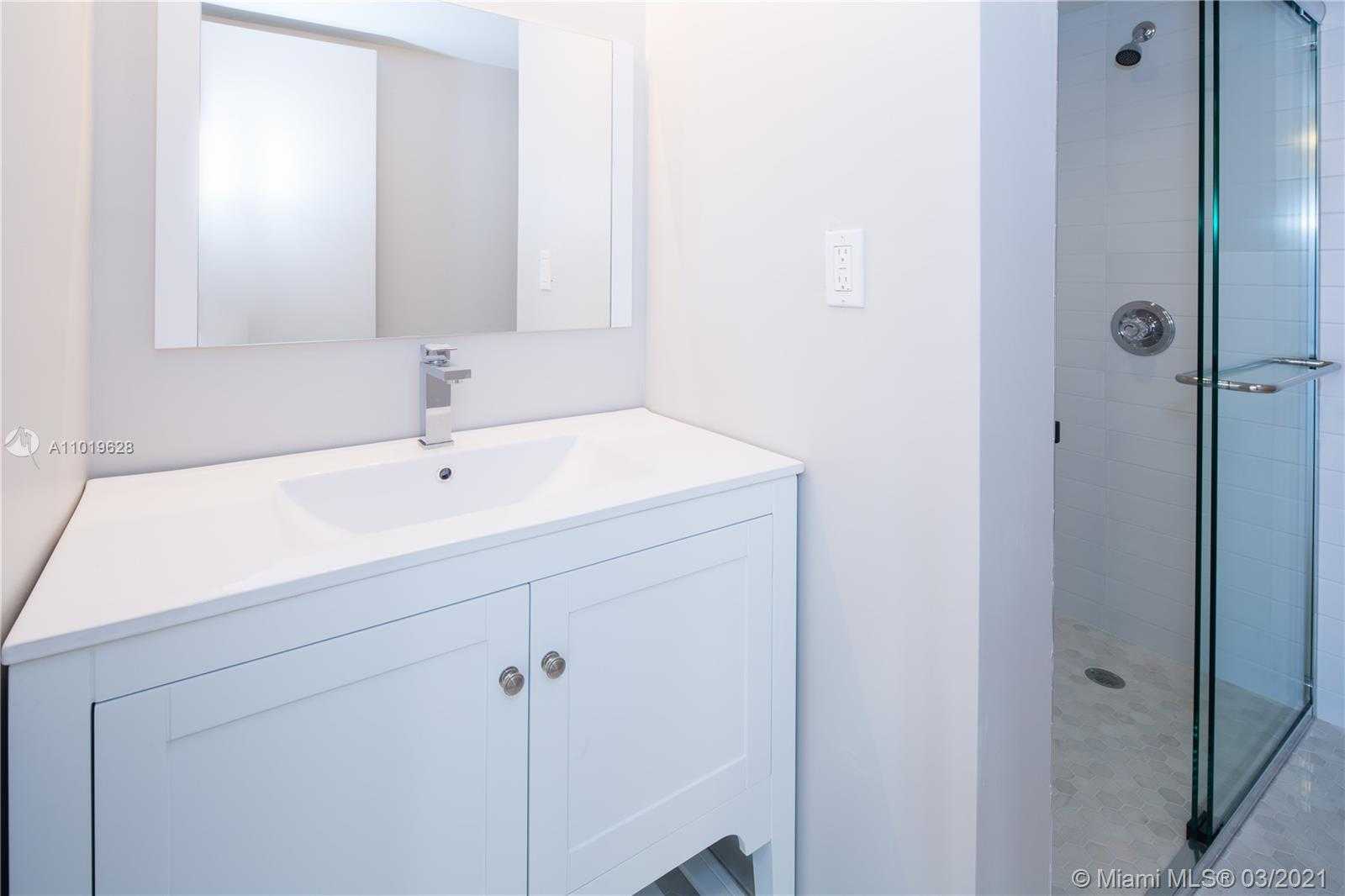 Small Image of 17720 NORTH BAY RD #1105, Sunny Isles Beach Number 11